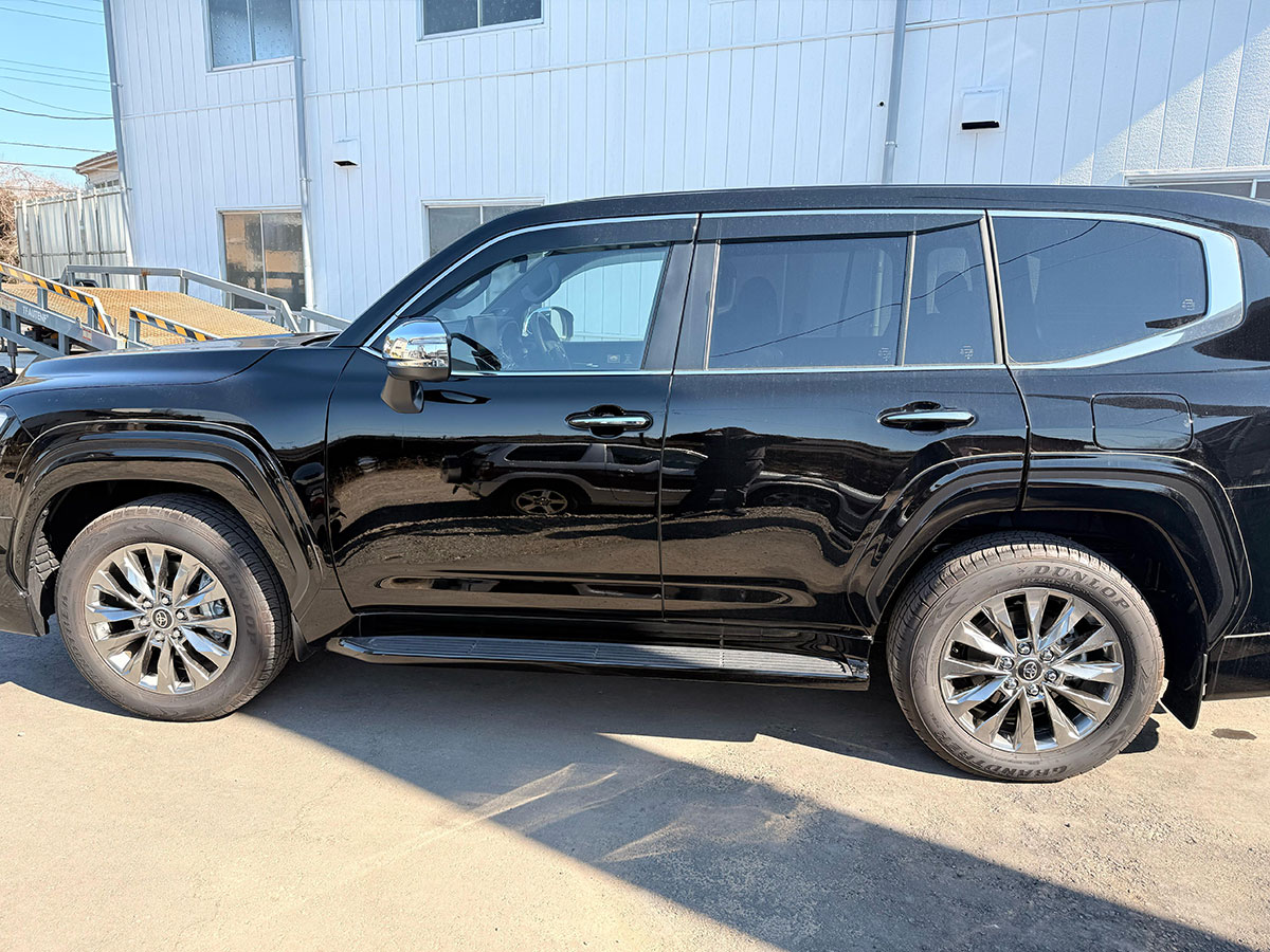 2023 Toyota Land Cruiser ZX