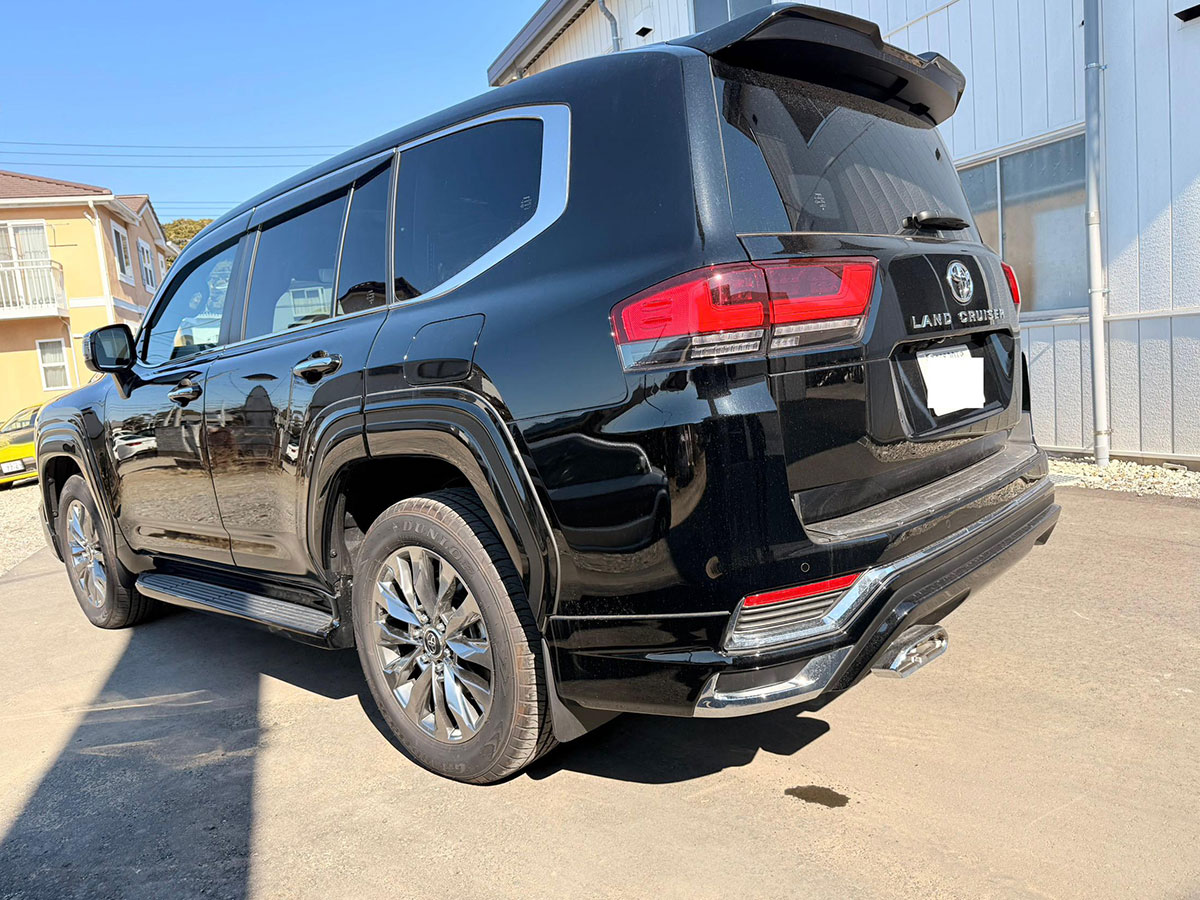 2023 Toyota Land Cruiser ZX