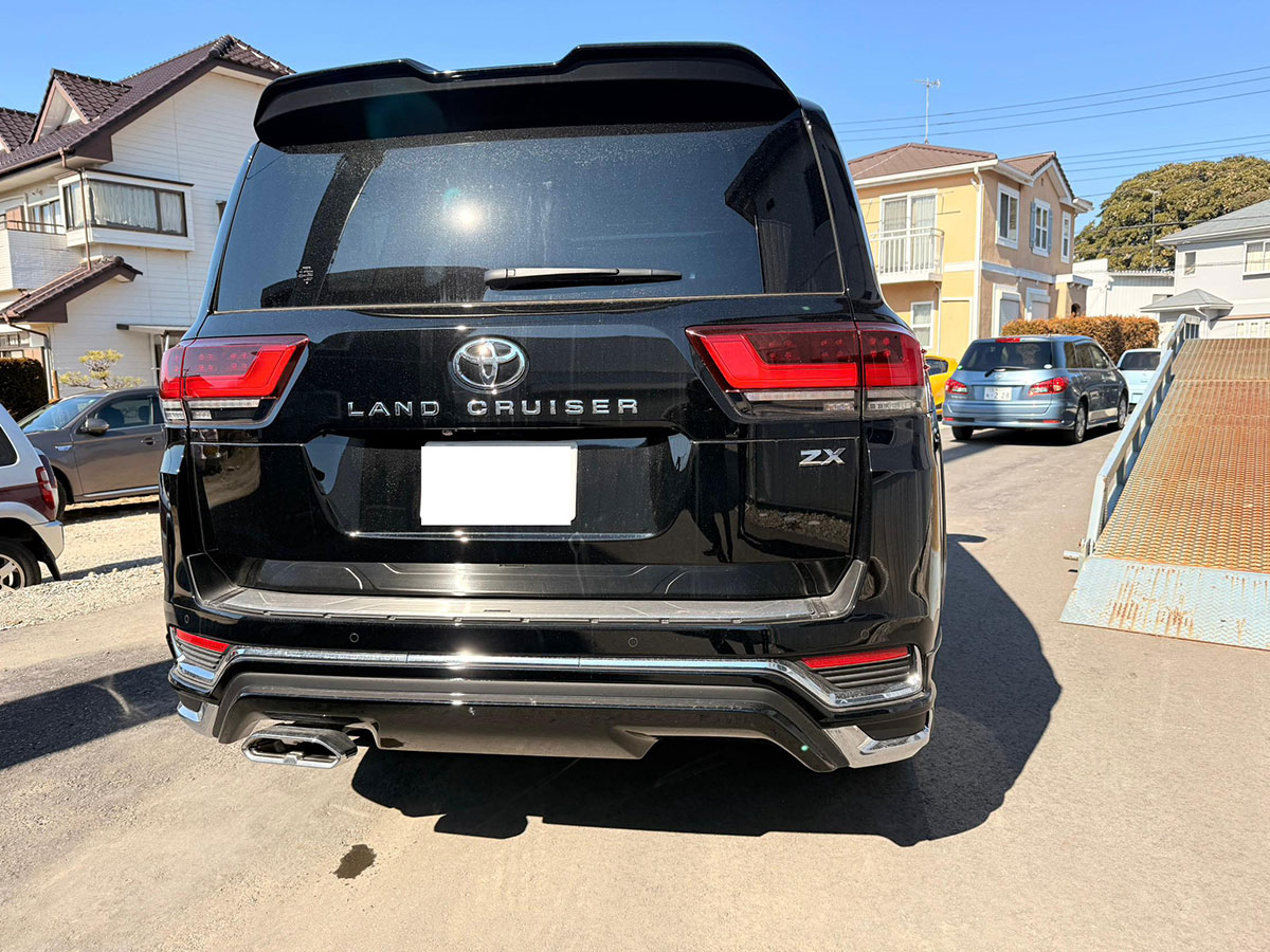 2023 Toyota Land Cruiser ZX